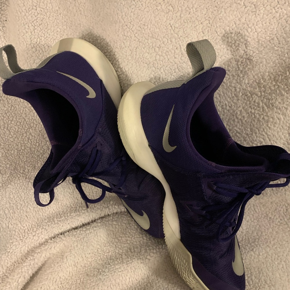 NIKE SNEAKERS BASKETBALL SHOES ATHLETIC MENS